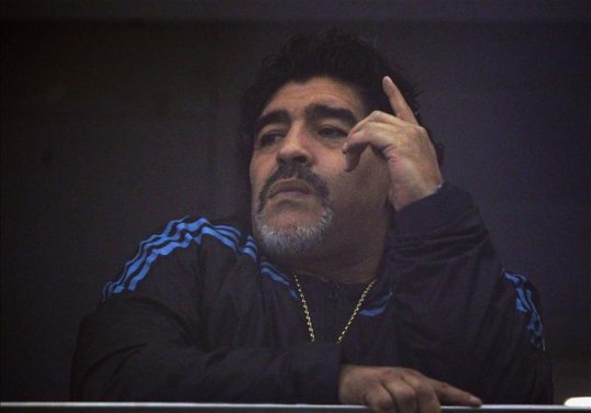 Diego Maradona has landed to a tumultuous welcome in Kannur, Kerala.