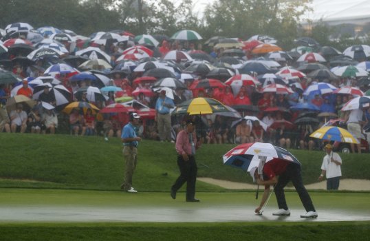 A marathon day awaits on Saturday after bad light brought an end to the Presidents Cup proceedings on Friday afternoon.