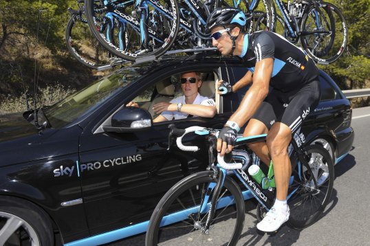 The UK Anti-Doping Agency has opened an investigation into what is believed was widespread doping at the former Linda McCartney team, which stopped operating 11 years ago.