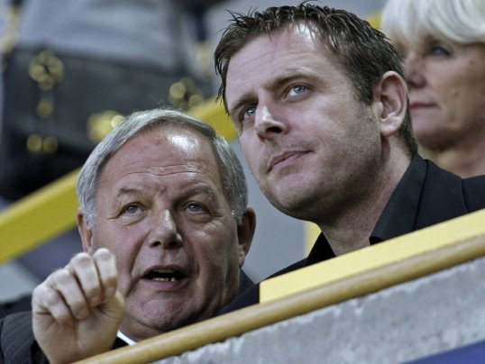 Peterborough chairman Darragh MacAnthony has thrown his weight behind his manager over the decision to fine four players and put them on the transfer list after breaching club discipline.