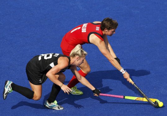 One of the two Team GB Olympic bronze medals stolen from a London nightclub has been returned.