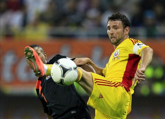 French club Marseille are believed to have made an offer for Shakhtar Donetsk's Romanian left-back Razvan Rat.