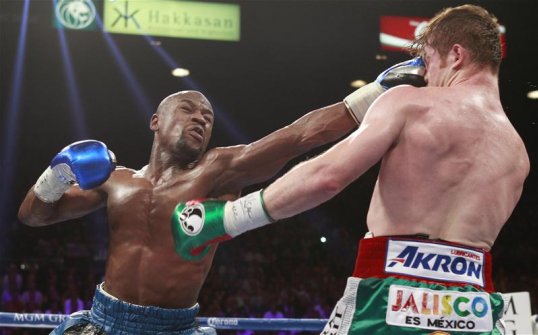 The judge who scored Floyd Mayweather Jr’s fight with Saul ‘Canelo’ Alvarez a draw is set to stand down after receiving worldwide criticism for that decision.