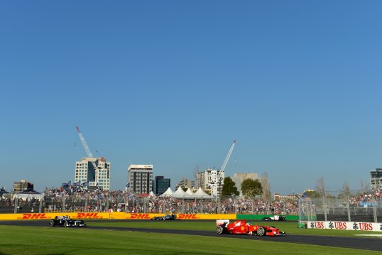 Melbourne officials want to keep the Australian Grand Prix beyond 2015 but are uncomfortable with the current financial terms.