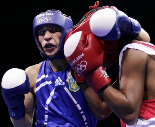 Argenis Mendez won the IBF super-featherweight title with the fourth stoppage of Juan Carlos Salgado in California.