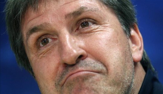Jordi Roura, Barcelona's deputy coach, has praised the strike partnership of Lionel Messi and David Villa as the side had a comfortable 3-1 win at home against Rayo Vallecano.