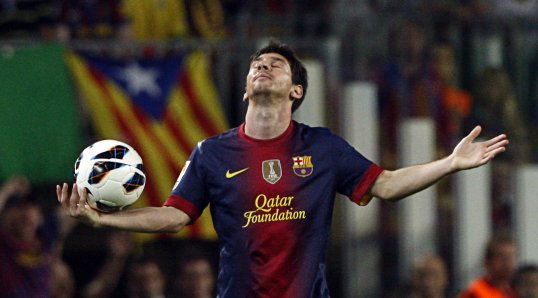 Barcelona super-striker Lionel Messi has denied being a ball hog.