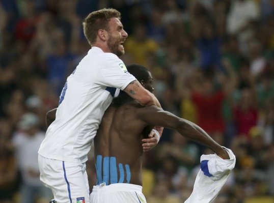 A fine goal from Mario Balotelli ensured Italy opened their Confederations Cup campaign with a win over Mexico this evening.