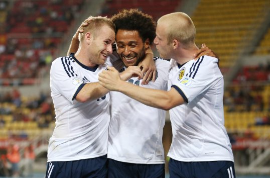 A late Shaun Maloney free-kick gave Scotland all three points in their World Cup qualifier against Macedonia on Tuesday evening.