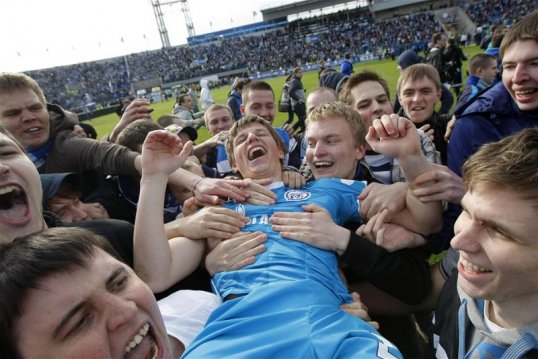 Champions CSKA Moscow continued their unbeaten start to the Russian Premier League season this weekend, whilst Zenit St Petersburg and Anzhi Makhachkala struggled again.
