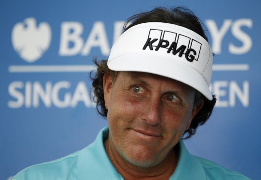 Phil Mickelson secured a four-shot lead at the Waste Management Phoenix Open on Friday.