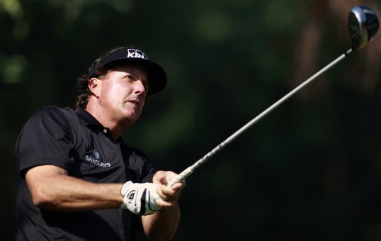 Phil Mickelson took control of the Phoenix Open yesterday, and has a six-shot lead heading into the final round.