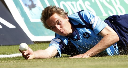 Middlesex have given new contacts to young all-rounders Josh Davey and Ollie Wilkin.