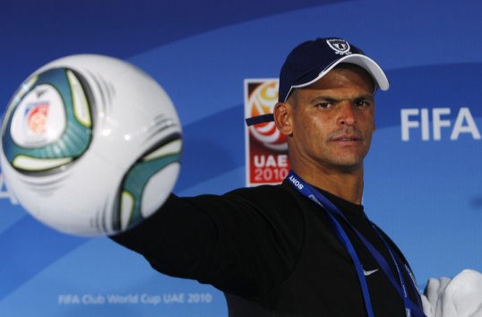 Former Colombia international goalkeeper Miguel Calero has died at the age of 41.