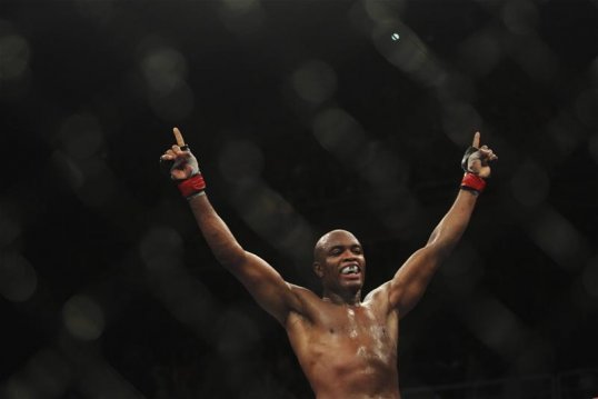 Former UFC middleweight champion Anderson Silva is intent on reclaiming his title from Chris Weidman in a rematch on 28 December.