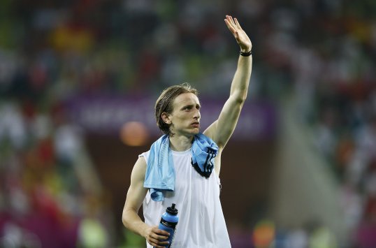 Real Madrid midfielder Luka Modric is praying Paris Saint-Germain boss Carlo Ancelotti takes over at the Bernabeu.