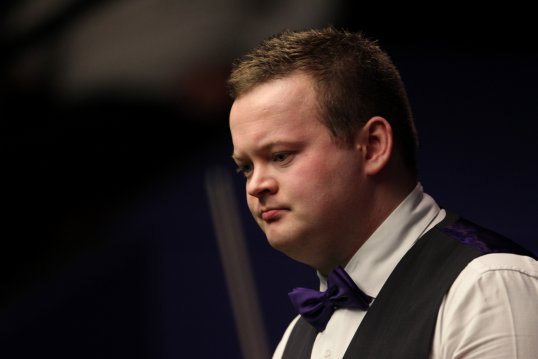 Shaun Murphy progresses into the second round of the inaugural International Snooker Championship in Chengdu after beating fellow Englishman Andrew Higginson.