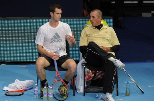 World number two Andy Murray will take on his coach Ivan Lendl in a charity match at this summer’s Queen’s tournament.
