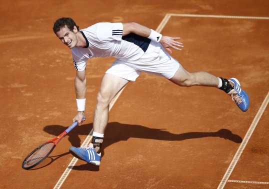 Britain’s Andy Murray has withdrawn from the ATP World Tour Finals in London as he continues his recovery from back surgery.