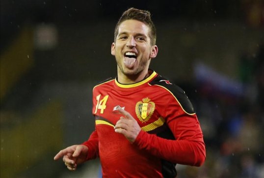 PSV's Dries Mertens has moved one step closer to Napoli after successfully completing a medical at the Serie A club.