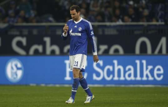 Schalke defender Christoph Metzelder has revealed he could move to the MLS at the end of the season.