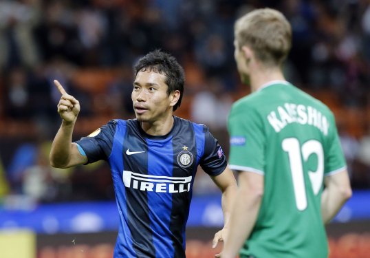 Inter Milan defender Yuto Nagatomo will miss the next few weeks with a knee ligament injury.