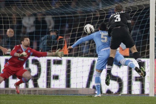Juventus extended their lead at the top of Serie A after drawing 1-1 with Napoli at the Stadio San Paolo.