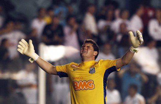 Santos goalkeeper Rafael is set to join Napoli.