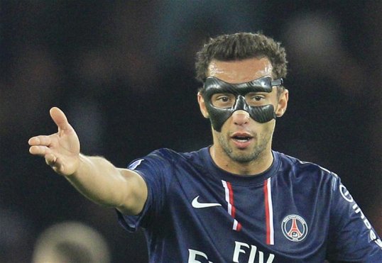Paris Saint-Germain winger Nenê is on the verge of quitting the club to return to his native Brazil.