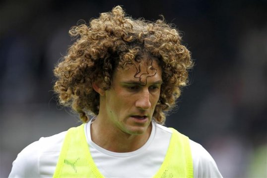 Newcastle United defender Fabricio Coloccini could be out of action until Christmas after injuring his groin whilst on international duty with Argentina.