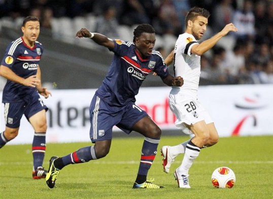 Newcastle United are reportedly going to go back in for forward Bafetimbi Gomis in January.