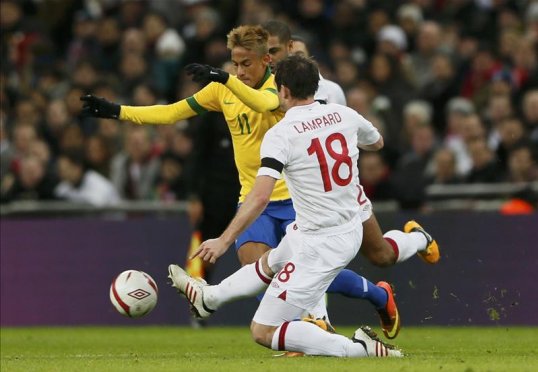 Speculation that Brazilian Neymar will join Barcelona in the summer is increasing.