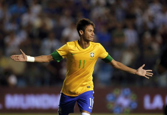 Neymar has been honoured with an award that has not been given in Brazilian football since it was handed to Pelé in 1970.