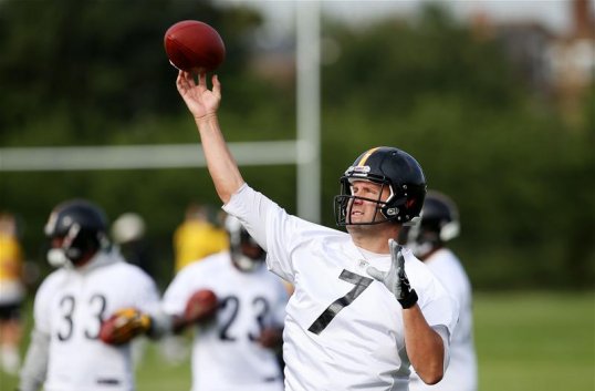 Pittsburgh Steelers quarterback Ben Roethlisberger said he would never want to leave the field of play unless he felt like he was hurting his team.