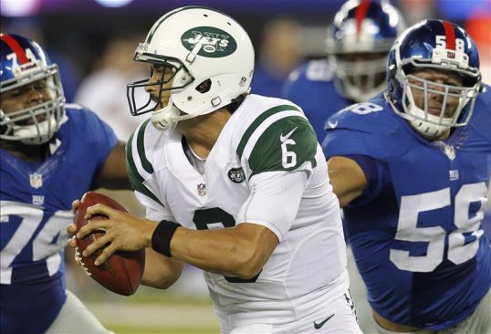 The New York Jets have been boosted by the news that quarterback Mark Sanchez has been put on the short term injured reserve (IR) list.