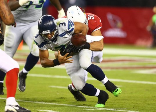 The Seattle Seahawks will want to ensure they stay ahead of divisional rivals the San Francisco 49ers with a win at the St Louis Rams on Monday night.