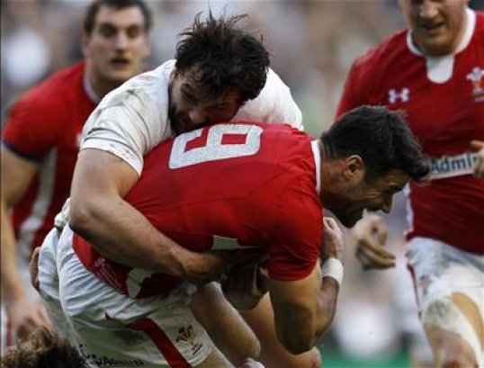 Three key battles will determine if England’s Grand Slam ambitions are turned into reality against Wales, according to one of greatest scrumhalves to ever wear the white shirt.