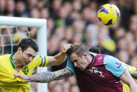 Norwich City will look to climb out of the relegation zone with a win over West Ham United on Saturday.