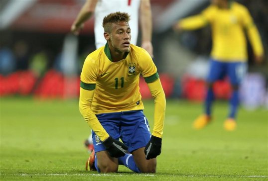 Santos striker Neymar has been offered a new deal by the Brazilian club and their vice-president has denied rumours linking the forward with a move to Barcelona.