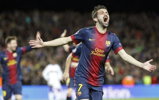 David Villa praised the Barcelona fans after his side pulled back a two goal first-leg deficit to beat AC Milan 4-0 in the Nou Camp on Wednesday night.