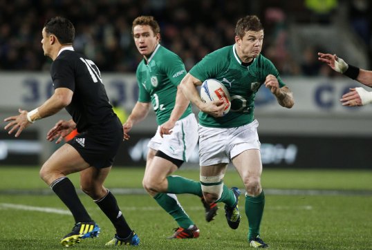 Ireland captain Brian O'Driscoll has said he would be tempted to end his career playing Super Rugby with the New South Wales Waratahs in Australia.