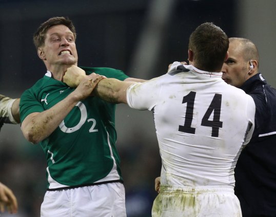 Muster fly-half Ronan O’Gara has been cleared for the Six Nations after only receiving a minimal one week ban for kicking.