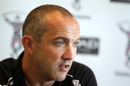 Harlequins director of rugby Conor O'Shea has urged his side to be fearless when they Munster in the European Cup quarter-finals on Sunday.