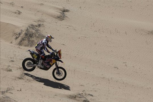 Cyril Despres looks set to clinch a fifth Dakar Rally title after he opened up an eight minute, 15 second lead in the penultimate stage.