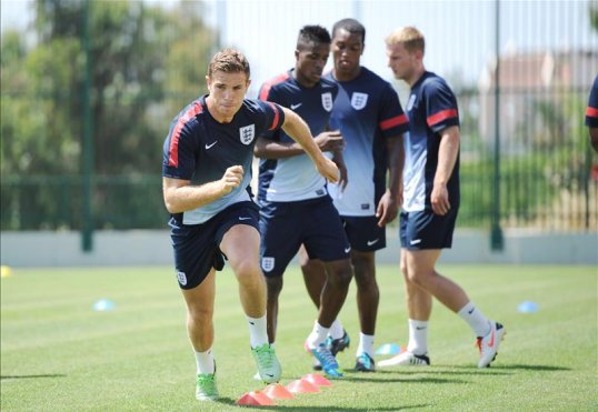 England Under-21 captain Jordan Henderson has insisted that tiredness will not be a problem during their European Championship campaign in Israel.