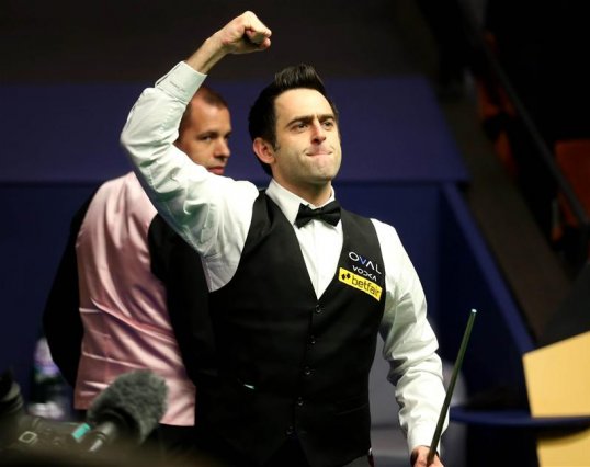 Ronnie O’Sullivan has won his fifth World Snooker Championship title after beating Barry Hawkins 18-12 at the Crucible in Sheffield.