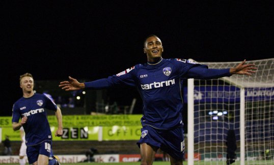 Jordan Obita has returned to Reading following a two-month loan spell with League One outfit Oldham Athletic.