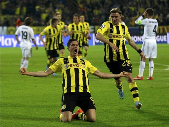 Manchester City could propose a cheeky swap deal involving Edin Dzeko and Borussia Dortmund striker Robert Lewandowski.
