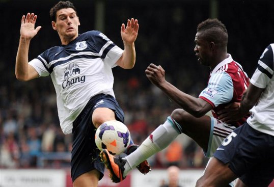 Manchester City players have privately expressed their disappointment at the club's decision to loan Gareth Barry to Everton.