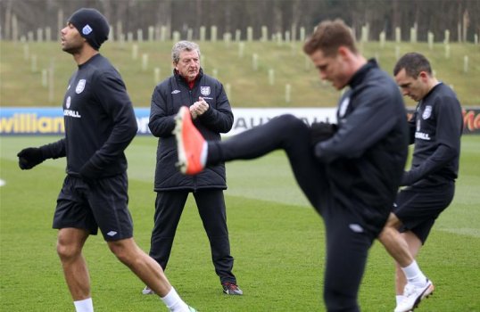 Everton manager David Moyes has said midfielder Leon Osman deserves his international call-up after having a great season at the club.